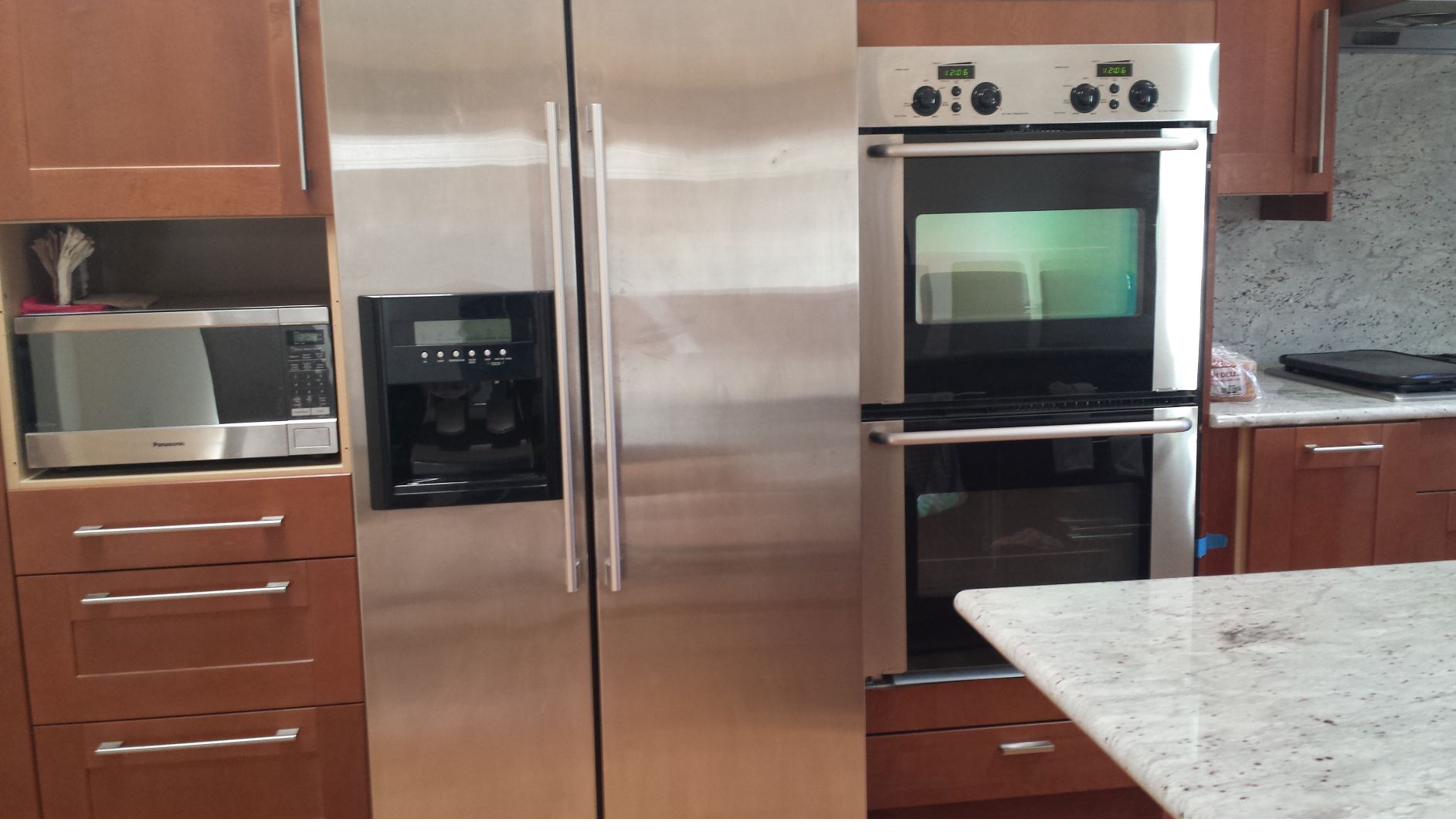 Stainless steel double oven French door refrigerator student housing near CSULA